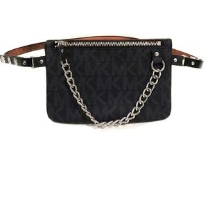 MK Signature Fanny Pack Belt Bag

Small Size
